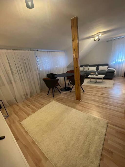 רודסהיים אם ריין Ferienwohnung Marie מראה חיצוני תמונה